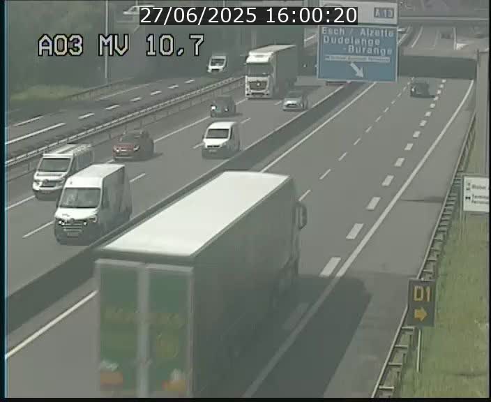 Traffic live webcam Luxembourg Croix de Bettembourg - A3 - BK 10.7 - direction France