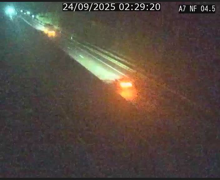 Caméra autoroute Luxembourg A7 - Passage à gibier Rëngelbour - direction Tunnel Grouft