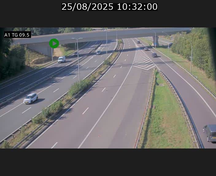 Traffic live webcam Luxembourg Jonction Grünewald - A1 direction Luxembourg-ville - BK 9.5