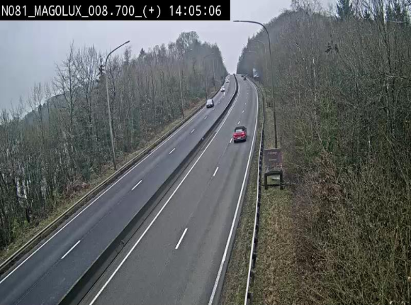 Webcam sur la N81 (E411) à hauteur de la jonction avec la N883. Vue orientée vers Longwy