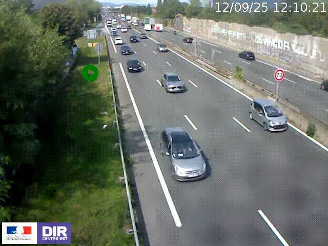 Webcam à Bron sur l'A43 à la jonction avec le boulevard périphérique de Lyon (D383). Vue orientée vers Lyon