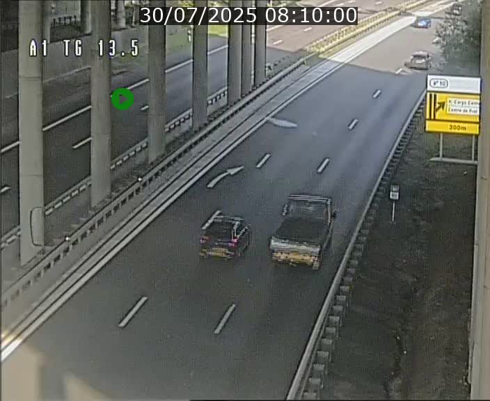 Traffic live webcam Luxembourg Senningen - A1 direction Luxembourg - BK 13.5