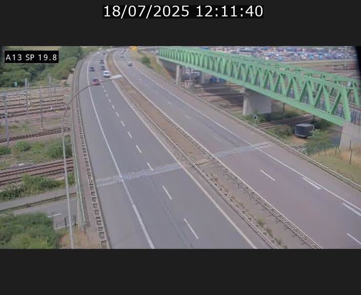 Traffic live webcam Luxembourg Croix de Bettembourg - A13 direction Esch-sur-Alzette - BK 19.8