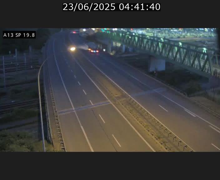 Traffic live webcam Luxembourg Croix de Bettembourg - A13 direction Esch-sur-Alzette - BK 19.8
