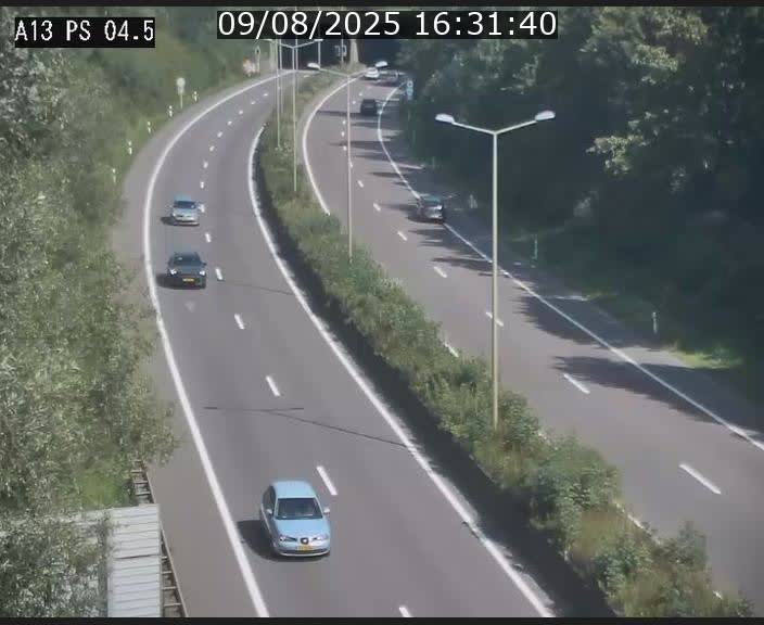 Traffic live webcam Luxembourg Differdange - A13 direction Esch-sur-Alzette - BK 4.5