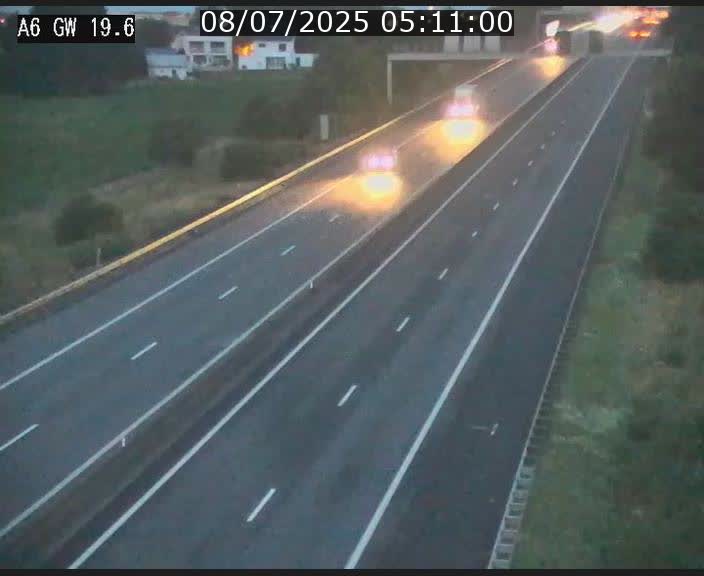 Traffic live webcam Luxembourg - Steinfort - A6 - BK 19.6 - direction Belgique