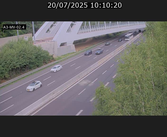 Webcam autoroute de la France (A3) au Luxembourg à Fentange, à proximité de la Croix de Gasperich. Vue orientée vers la Cloche d'Or