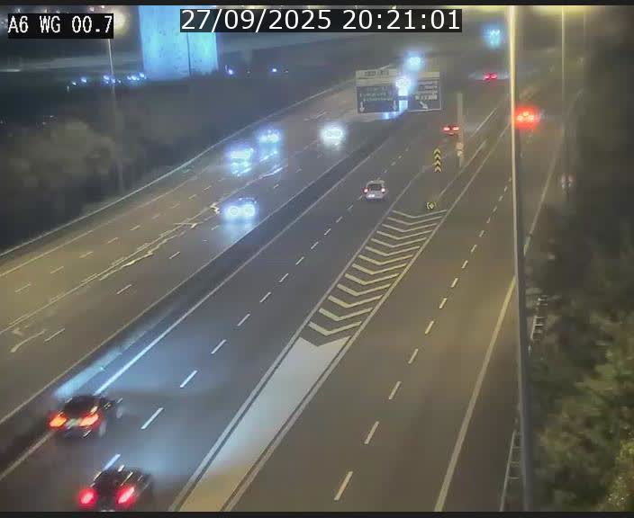 Traffic live webcam Luxembourg Croix de Cessange - A6 - BK 0.7 - direction A3 France