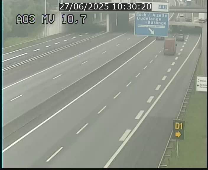 Traffic live webcam Luxembourg Croix de Bettembourg - A3 - BK 10.7 - direction France