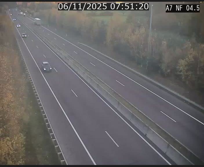 Caméra autoroute Luxembourg A7 - Passage à gibier Rëngelbour - direction Tunnel Grouft