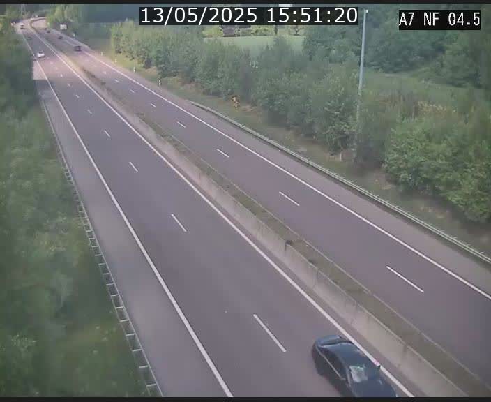 Caméra autoroute Luxembourg A7 - Passage à gibier Rëngelbour - direction Tunnel Grouft