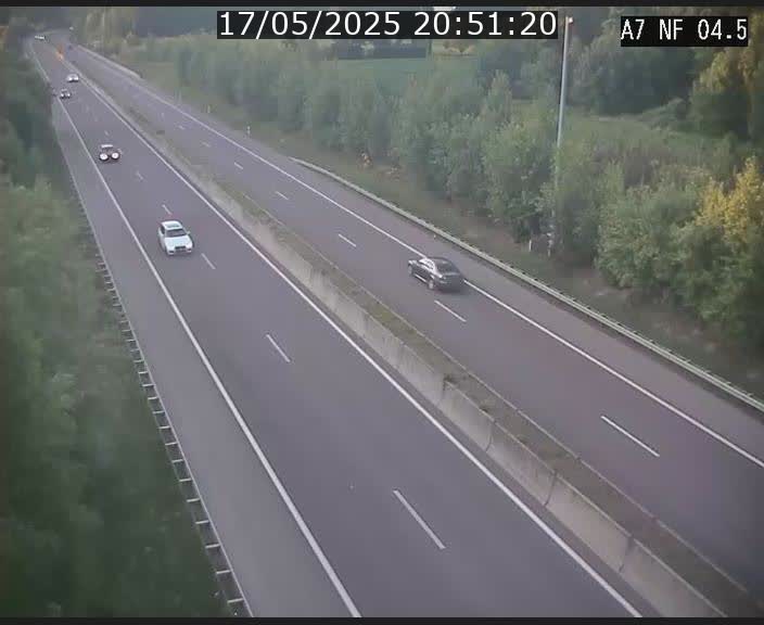 Caméra autoroute Luxembourg A7 - Passage à gibier Rëngelbour - direction Tunnel Grouft