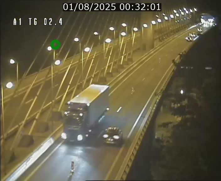 Traffic live webcam Luxembourg Sandweiler - A1 direction Luxembourg-ville - BK 2.4