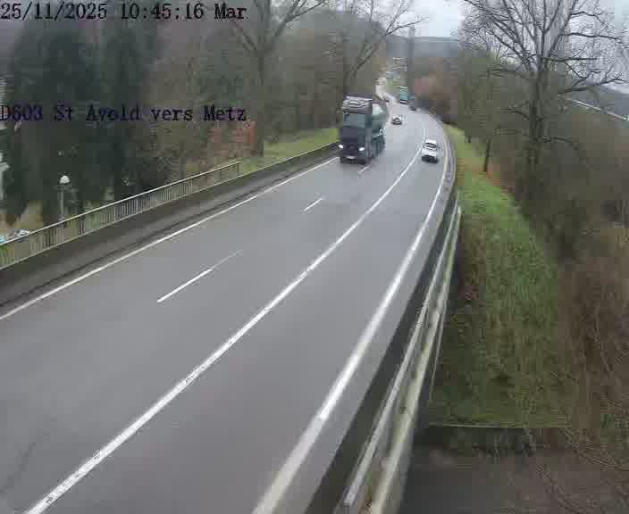 Clone of Webcam sur la D603 située à proximité de Saint-Avold. Vue orientée vers Metz