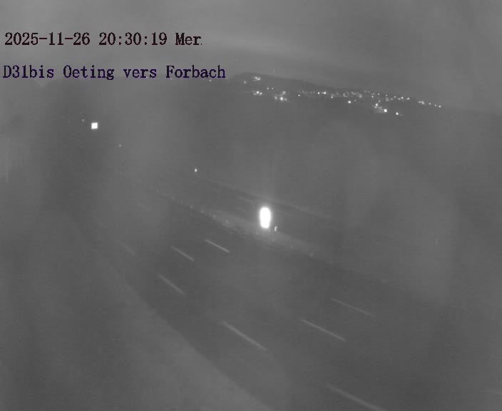 Caméra routière située sur D31bis (France) à Oeting, orientée vers Forbach, surveillant en continu la circulation locale et régionale.