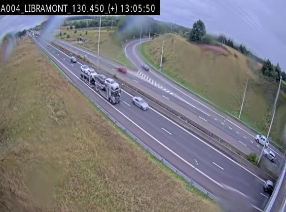 Webcam à Libramont sur l'E411 à la jonction avec la N89 menant vers Bouillon et la France. Vue orientée vers Arlon