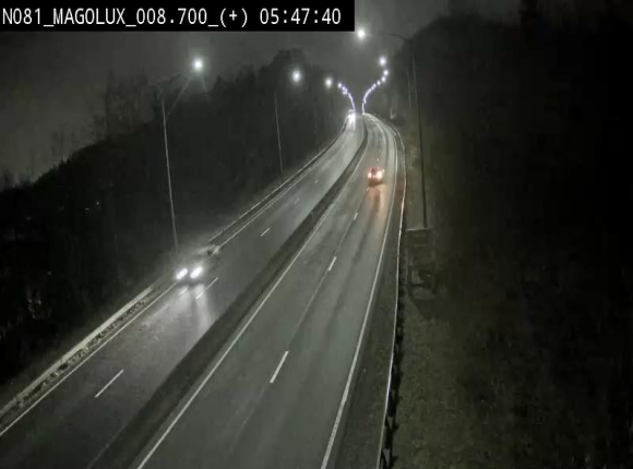 Webcam sur la N81 (E411) à hauteur de la jonction avec la N883. Vue orientée vers Longwy