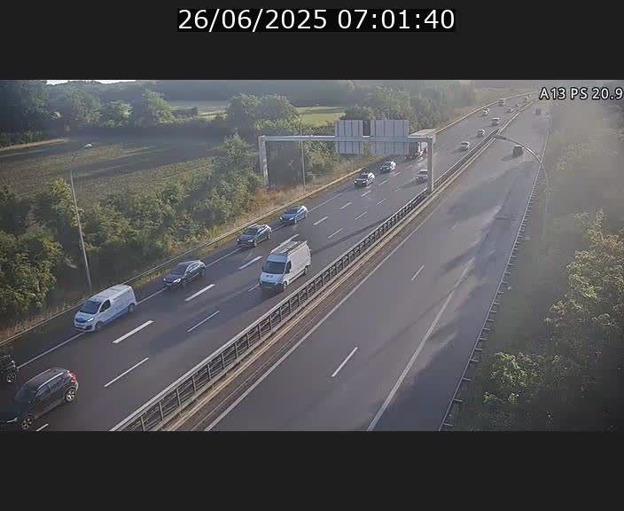 Traffic live webcam Luxembourg Croix de Bettembourg, rond-point d'Hellange - A13 direction Allemagne - BK 20.9