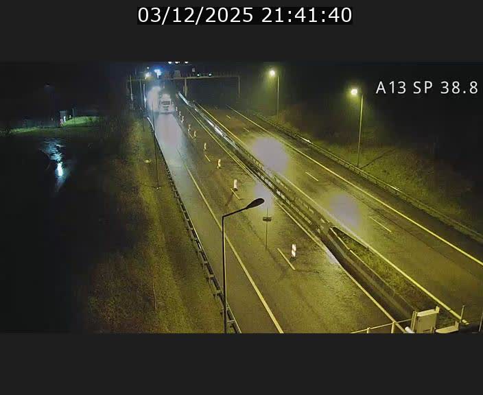 Webcam autoroute A13 à l'entrée ouest du tunnel Markusbierg à Schengen. Vue orientée vers le tunnel et l'Allemagne
