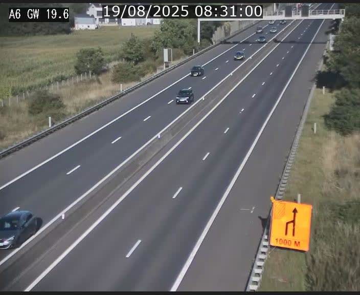 Traffic live webcam Luxembourg - Steinfort - A6 - BK 19.6 - direction Belgique