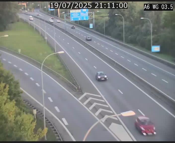 Traffic live webcam Luxembourg - Croix de Cessange - A6 - BK 3.5 - direction France/Allemagne
