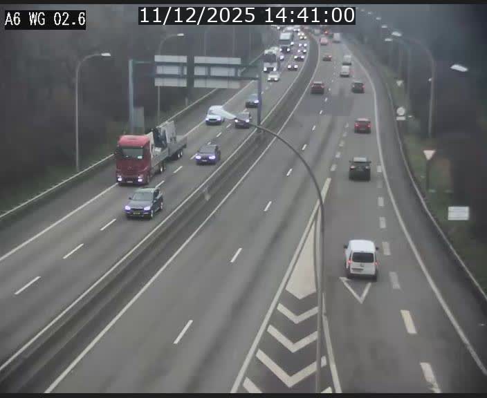 Traffic live webcam Luxembourg Croix de Cessange - A6 - BK 2.6 - direction France/Allemagne