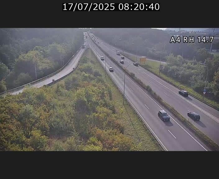 Traffic live webcam Luxembourg Jonction Lankelz - A4 - BK 14.7 - direction Luxembourg