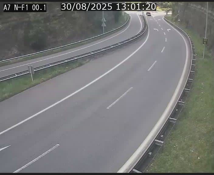 Webcam autoroute Luxembourg A7 située dans la sortie 1 Waldhof, vers la N11, avant le Tunnel Stafelter