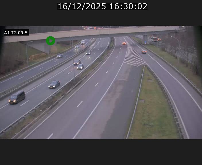 Traffic live webcam Luxembourg Jonction Grünewald - A1 direction Luxembourg-ville - BK 9.5