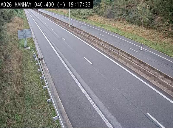 Webcam autoroute A26/E25 à hauteur de Manhay, après la jonction avec la N651 en direction de Liège - BK 40.4