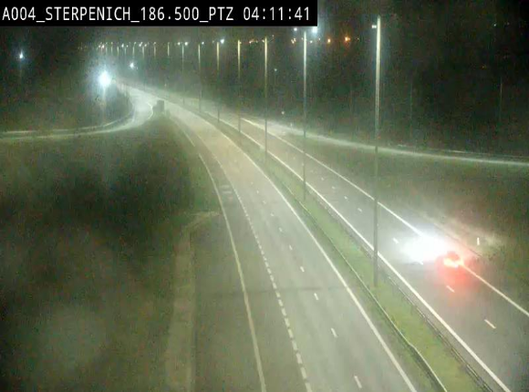 Webcam E411 à Sterpenich en Belgique près de la frontière du Luxembourg. Vue orientée vers Bruxelles