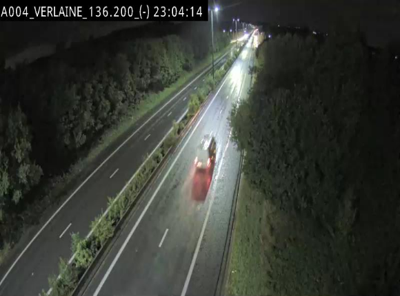 Webcam sur l'E411 à hauteur du pont surplombant la N40, à proximité de la sortie 26 Verlaine - Libramont-Chevigny. Vue orientée vers Namur