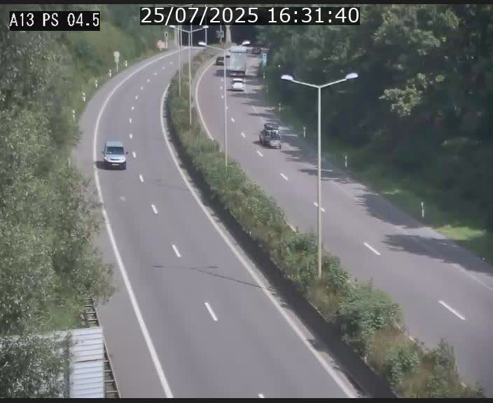 Traffic live webcam Luxembourg Differdange - A13 direction Esch-sur-Alzette - BK 4.5