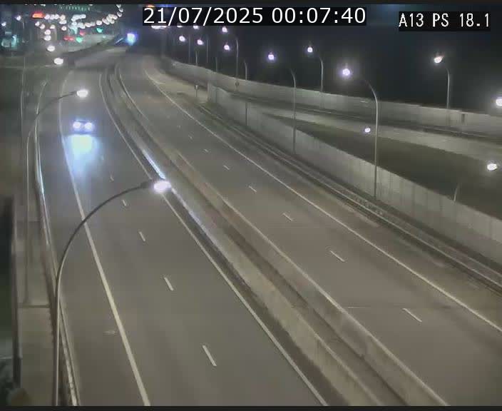 Traffic live webcam Luxembourg Dudelange - A13 direction Croix de Bettembourg - BK 18.1