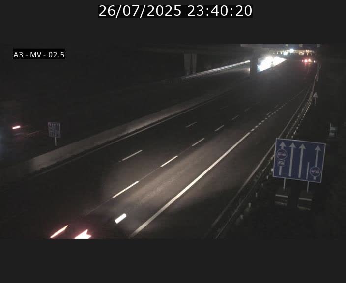 Webcam autoroute A3 au Luxembourg à proximité de la Croix de Gasperich. Vue orientée vers Luxembourg
