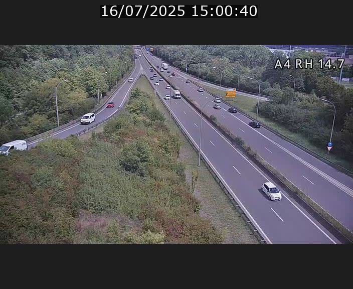 Traffic live webcam Luxembourg Jonction Lankelz - A4 - BK 14.7 - direction Luxembourg