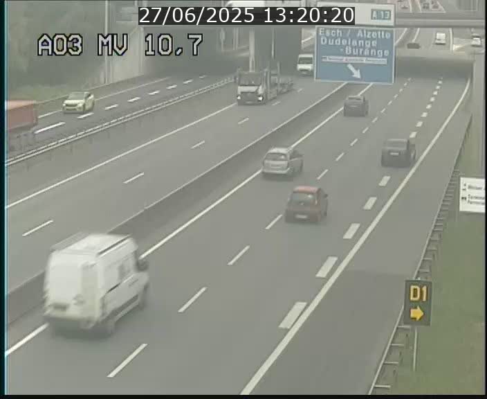 Traffic live webcam Luxembourg Croix de Bettembourg - A3 - BK 10.7 - direction France