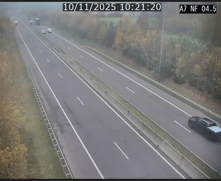 Caméra autoroute Luxembourg A7 - Passage à gibier Rëngelbour - direction Tunnel Grouft