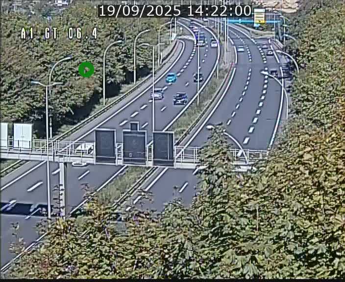 Traffic live webcam Luxembourg Hamm - A1 direction Sandweiler - BK 6.4