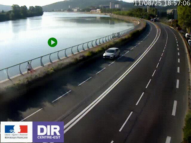 Webcam sur le quai Parjot à Vienne, aux Portes de Lyon, sur la Nationale 7, à la jonction avec le boulevard du Rhône-nord (D1407), caméra orientée vers Lyon
