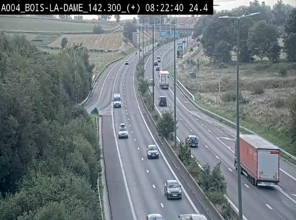 Webcam située entre la sortie 29 Neufchâteau et la jonction avec l'E25 en direction de Liège et Luxembourg
