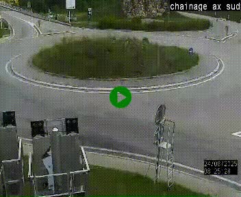 Webcam au nord d'Ax-les-Thermes au niveau de l'aire de chaînage de la N20. Vue orientée vers les Pyrénées, en direction de Pas de la Case