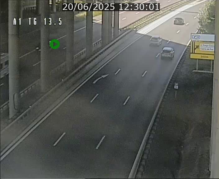Traffic live webcam Luxembourg Senningen - A1 direction Luxembourg - BK 13.5