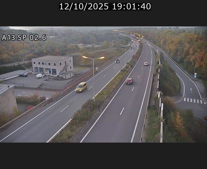 Traffic live webcam Luxembourg Sanem - A13 direction Pétange - BK 2.6