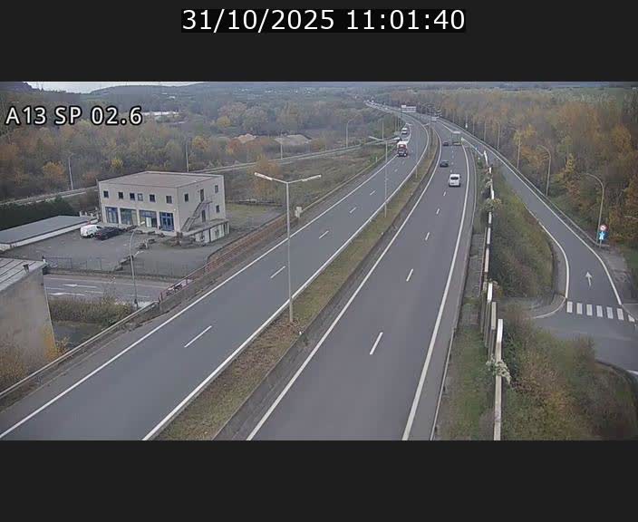 Traffic live webcam Luxembourg Sanem - A13 direction Pétange - BK 2.6