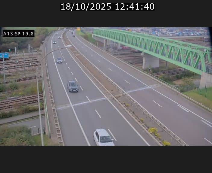Traffic live webcam Luxembourg Croix de Bettembourg - A13 direction Esch-sur-Alzette - BK 19.8