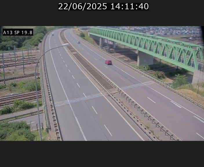 Traffic live webcam Luxembourg Croix de Bettembourg - A13 direction Esch-sur-Alzette - BK 19.8