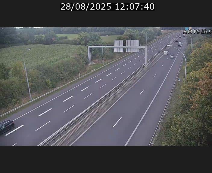 Traffic live webcam Luxembourg Croix de Bettembourg, rond-point d'Hellange - A13 direction Allemagne - BK 20.9