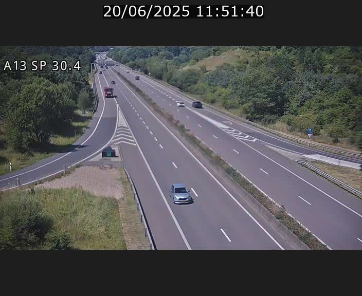 Traffic live webcam Luxembourg Altwies - A13 direction Luxembourg-ville - BK 30.4