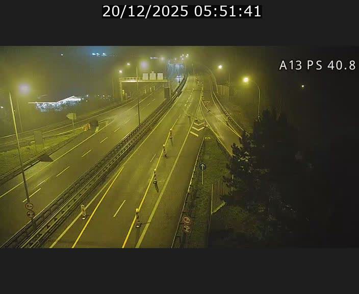 Webcam autoroute A13 à la sortie est du tunnel Markusbierg à Schengen. Vue sur le pont de la Moselle, vers l'Allemagne